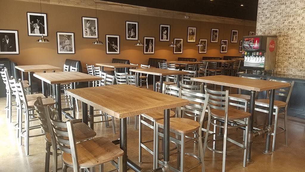 Big Shakes Hot Chicken And Fish | restaurant | 671 Martin Rd SW, Huntsville, AL 35824, USA | 2569639444 OR +1 256-963-9444