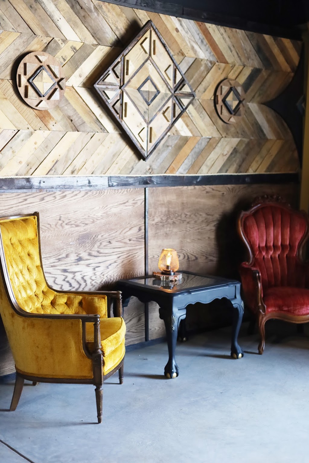 Gold Vibe Kombuchary | restaurant | 12615 Charles Dr, Grass Valley, CA 95945, USA | 5308027337 OR +1 530-802-7337