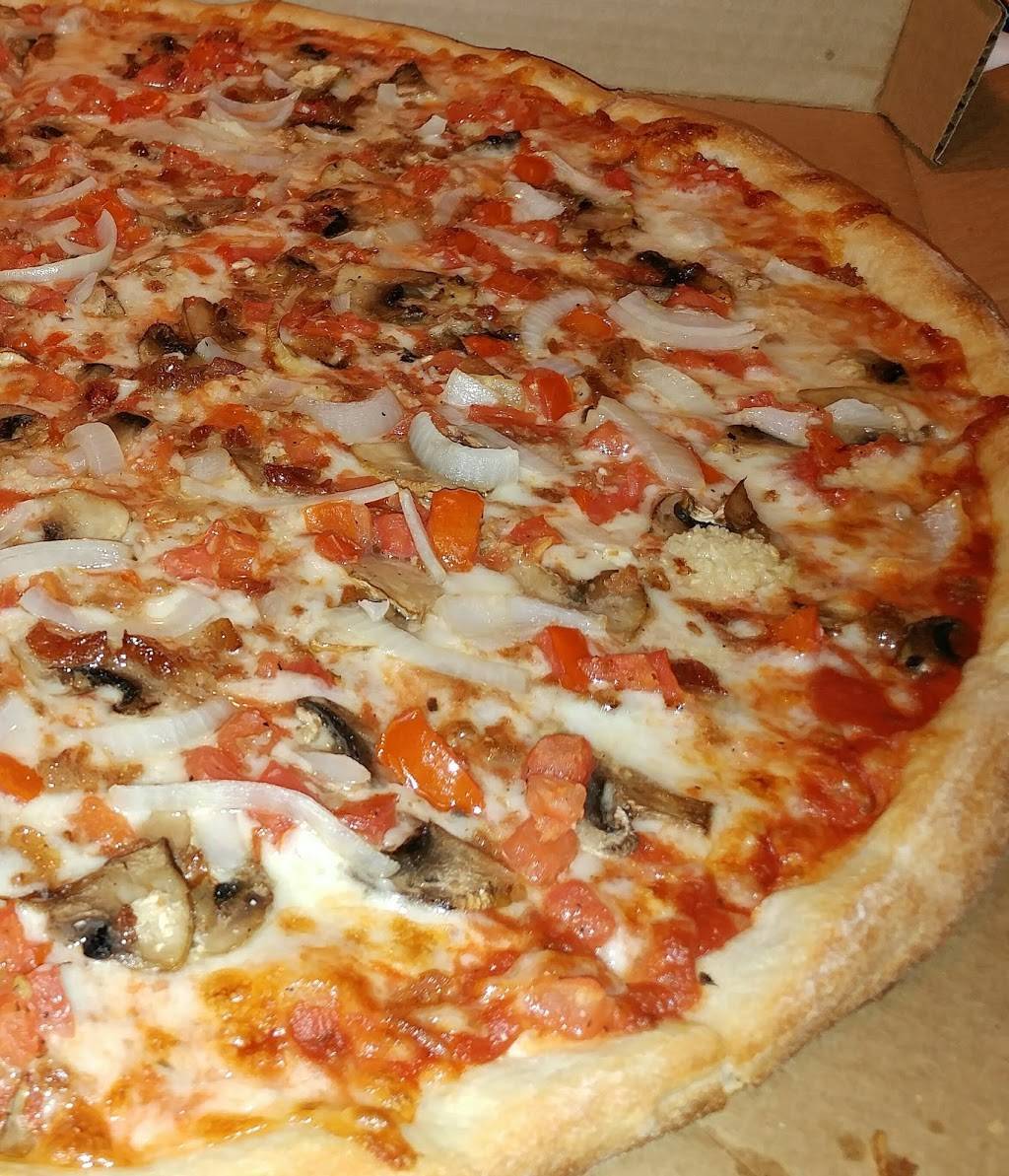 Downtown Pizza | restaurant | 608 Lake Ave, Lake Worth, FL 33460, USA | 5615866448 OR +1 561-586-6448