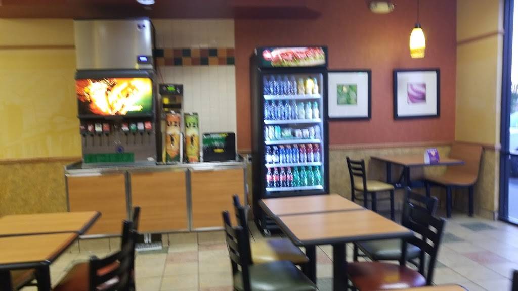 Subway | restaurant | 118 W Stetson Ave, Hemet, CA 92543, USA | 9519298533 OR +1 951-929-8533