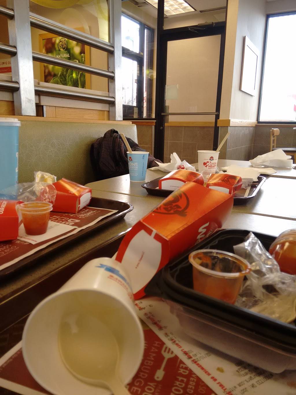 Wendys | restaurant | 3084 Colonel Glenn Hwy, Fairborn, OH 45324, USA | 9374260889 OR +1 937-426-0889