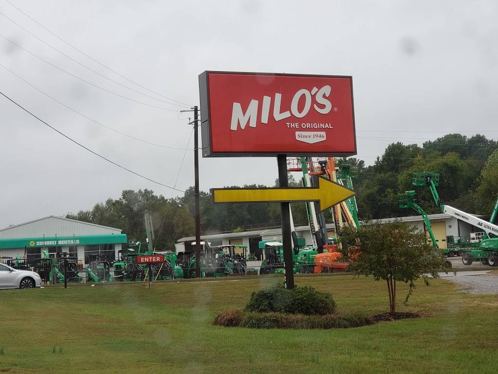 Milos Hamburgers | restaurant | 5020 Old Greensboro Rd, Tuscaloosa, AL 35405, USA | 2052487215 OR +1 205-248-7215