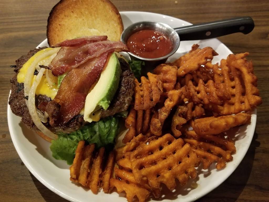 Olive + Twist Bar and Kitchen | restaurant | 2712 Richmond Ave, Houston, TX 77098, USA | 7133937337 OR +1 713-393-7337