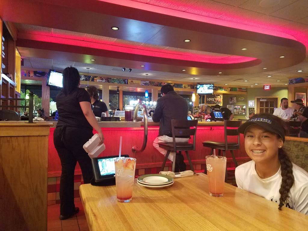 Applebees Grill + Bar | restaurant | 521 N McKinley St, Corona, CA 92879, USA | 9513711995 OR +1 951-371-1995