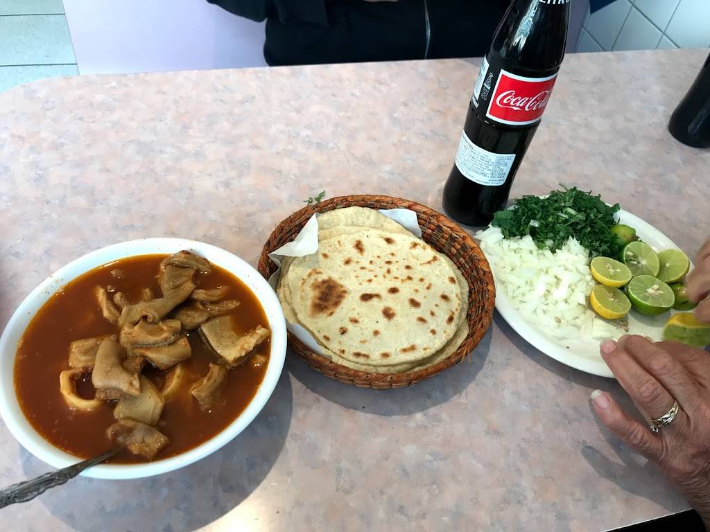 Bionicos & Taqueria El Cabrito | restaurant | 2619 E Carson St, Carson, CA 90810, USA | 3105490707 OR +1 310-549-0707