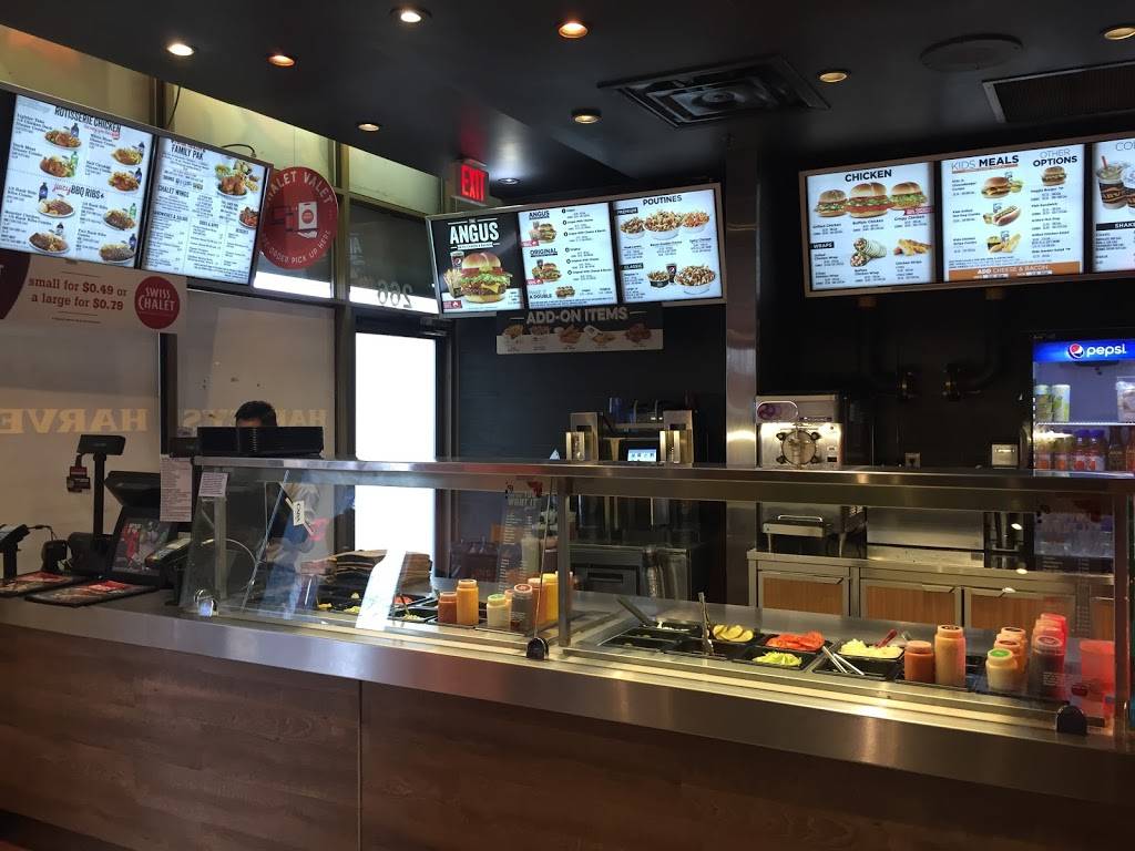 Swiss Chalet | restaurant | 266 Queens Quay W, Toronto, ON M5J 1B5, Canada | 4165967292 OR +1 416-596-7292