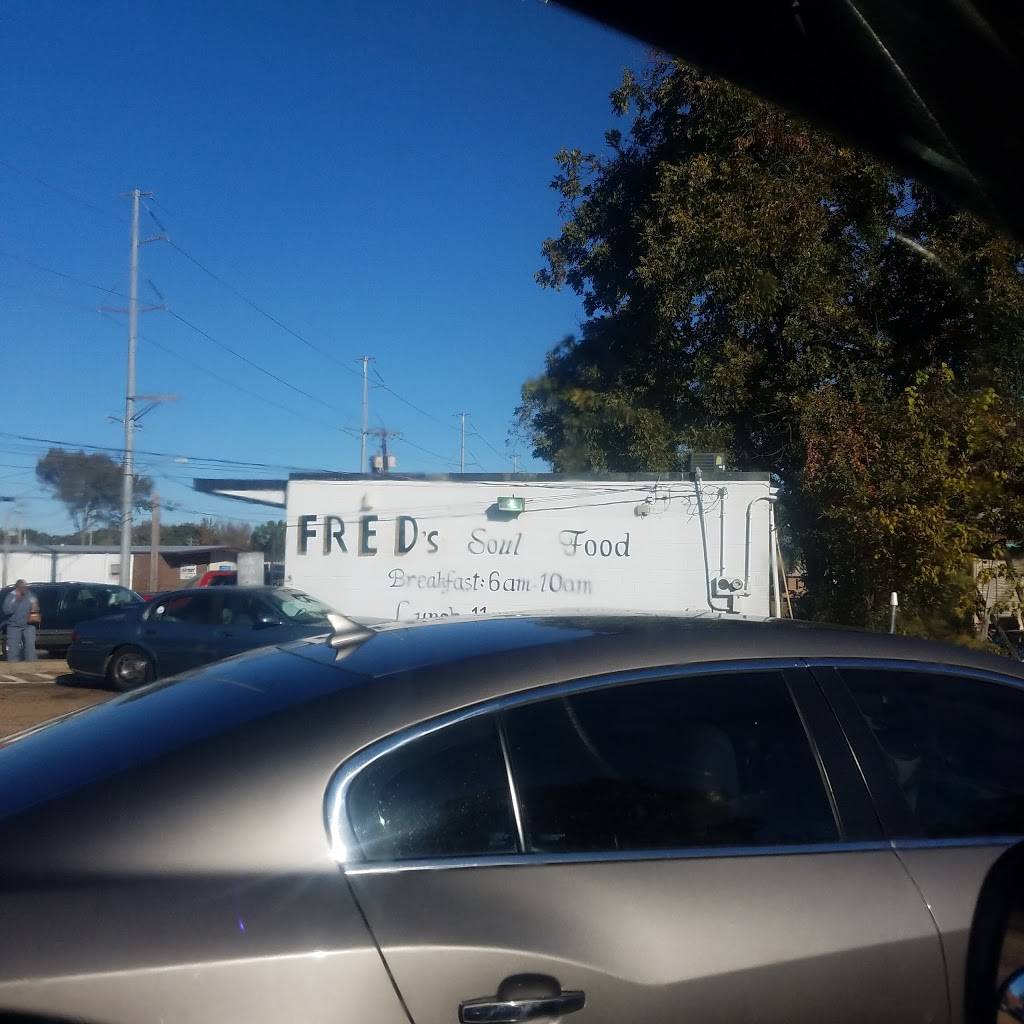 Tays | restaurant | 930 Palmyra St, Jackson, MS 39203, USA | 6019610974 OR +1 601-961-0974