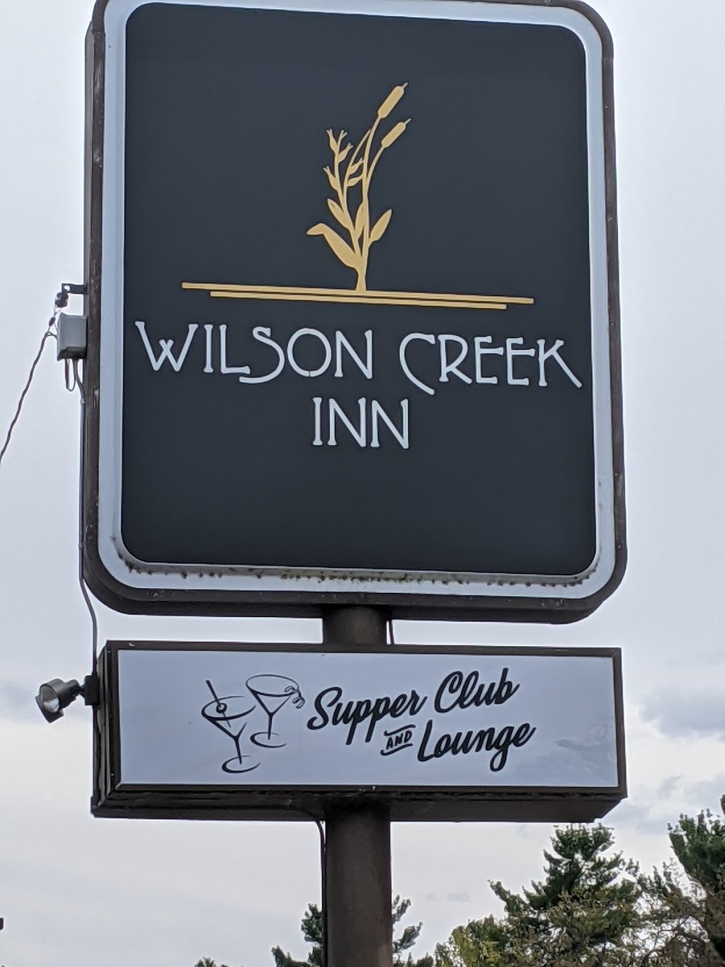 Wilson Creek Inn | restaurant | 932 N Broadway St #1514, Menomonie, WI 54751, USA | 7152356124 OR +1 715-235-6124