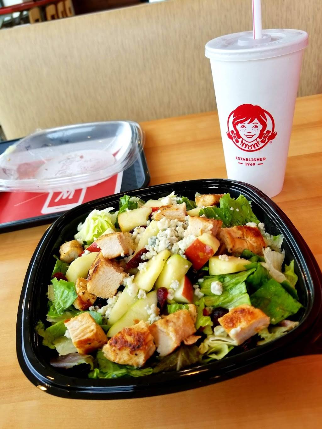 Wendys | restaurant | 995 Chastain Rd NW, Kennesaw, GA 30144, USA | 7704195694 OR +1 770-419-5694