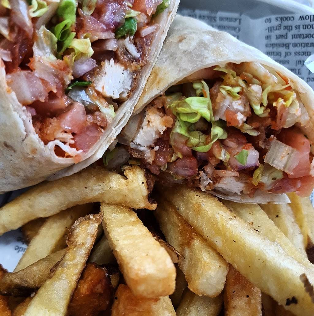 Mikes Fish & Chips | restaurant | 2162 Danforth Ave, Toronto, ON M4C 1K3, Canada | 4164294665 OR +1 416-429-4665