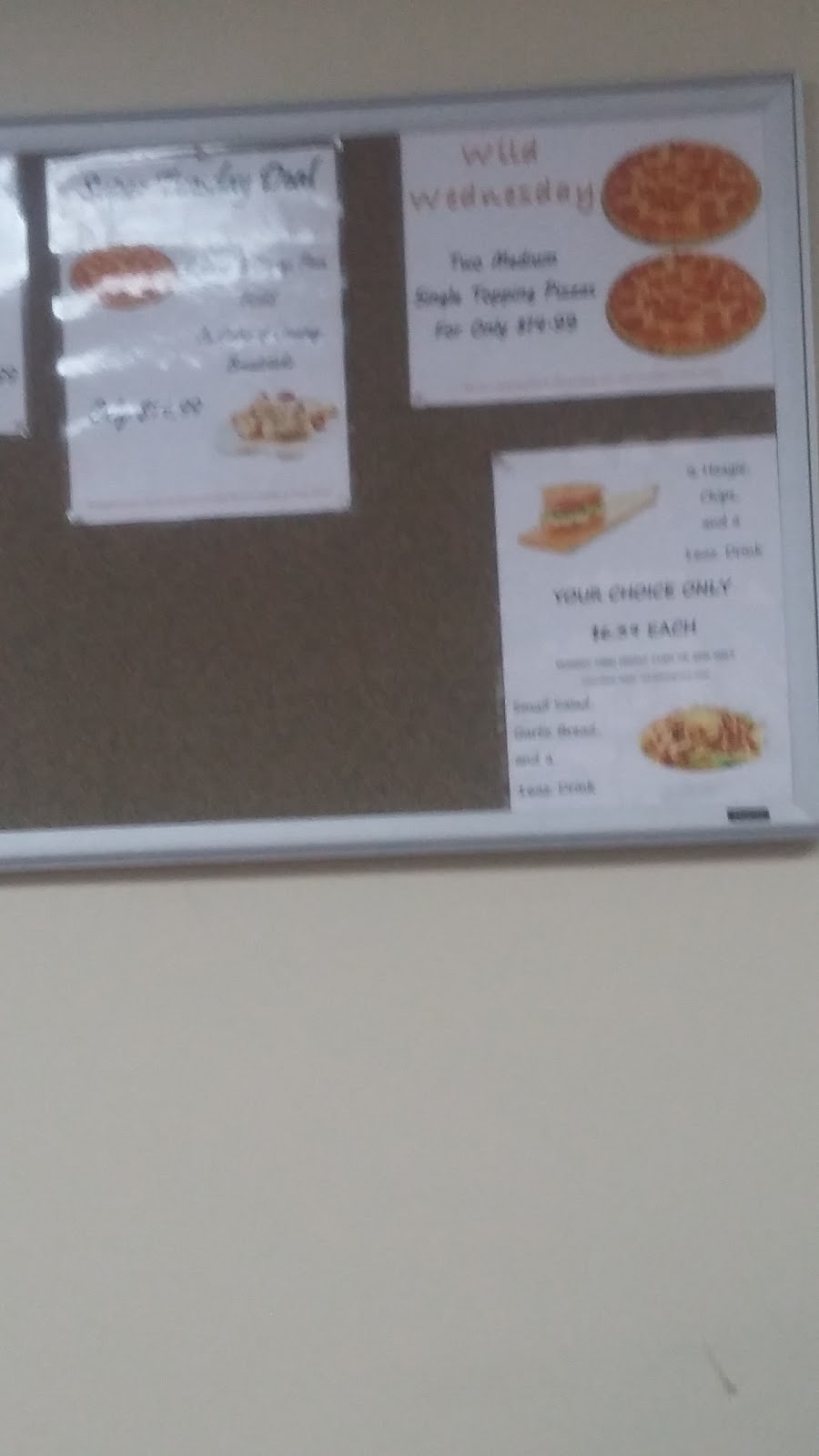 Foxs Pizza Den | restaurant | 11 Crothers Dr, Tallulah, LA 71282, USA | 3185746393 OR +1 318-574-6393