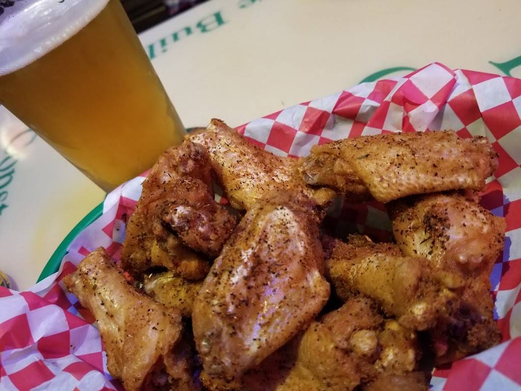 Shamrocks Ale House | restaurant | 7805 Temple Terrace Hwy, Temple Terrace, FL 33637, USA | 8139884908 OR +1 813-988-4908