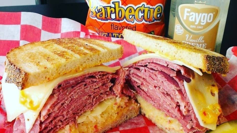 Macs Cornedbeef | restaurant | 2940 Murfreesboro Pike #114, Antioch, TN 37013, USA | 6153663337 OR +1 615-366-3337