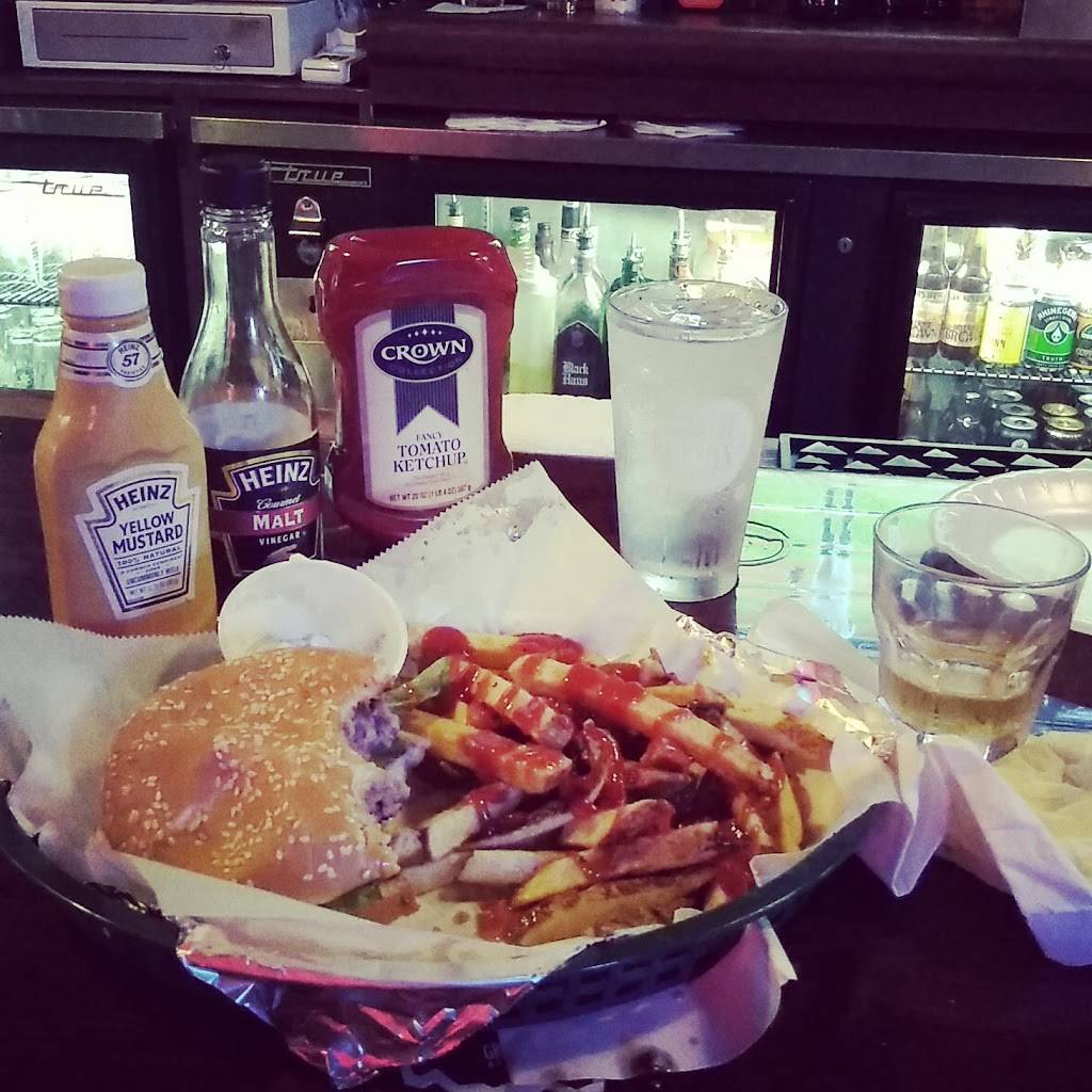 Wagon Wheel Pub | restaurant | 8761 Snow Rd, Parma, OH 44130, USA | 4408845200 OR +1 440-884-5200