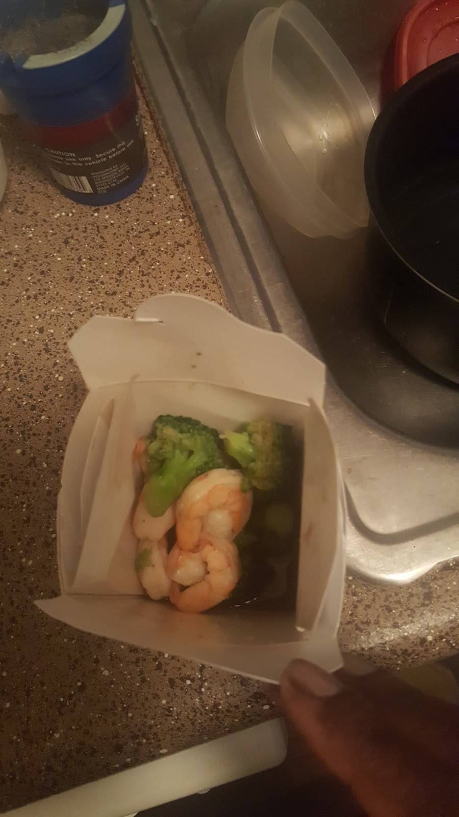 Lees Kitchen | restaurant | 11705 Perrin Beitel Rd, San Antonio, TX 78217, USA | 2105992200 OR +1 210-599-2200