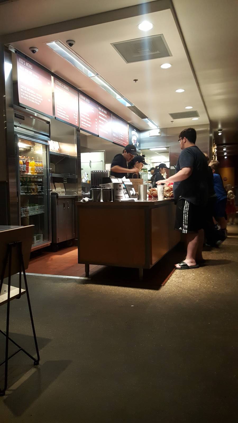 Chipotle Mexican Grill | restaurant | 201 N 8th St, West Dundee, IL 60118, USA | 8474262183 OR +1 847-426-2183