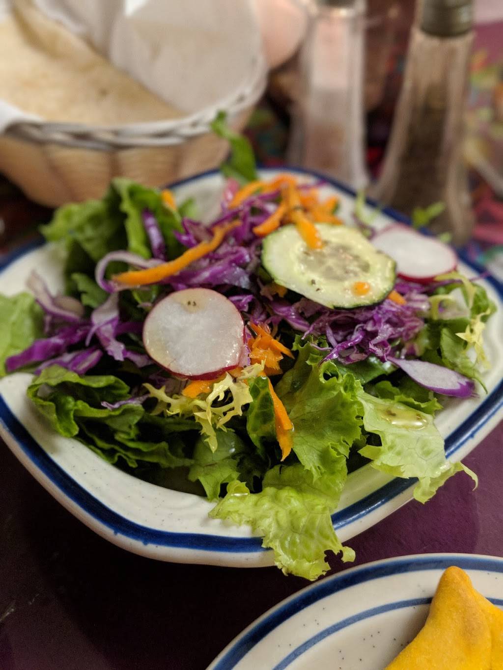 Bertas Latin Cuisine | restaurant | 3928 Twiggs St, San Diego, CA 92110, USA | 6192952343 OR +1 619-295-2343