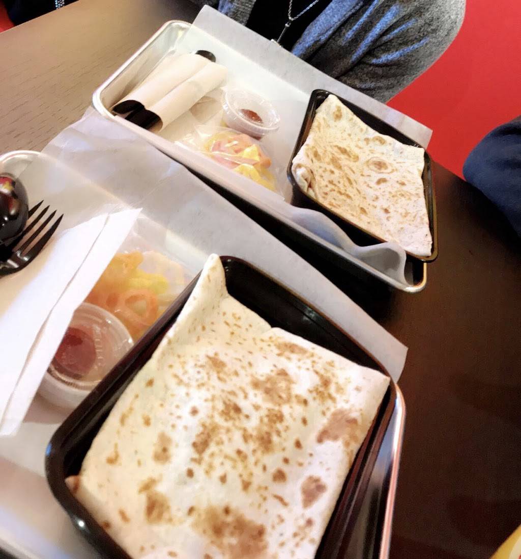 My Roti Place | restaurant | 3 Glebe Rd E, Toronto, ON M4S 1N7, Canada | 4163229559 OR +1 416-322-9559