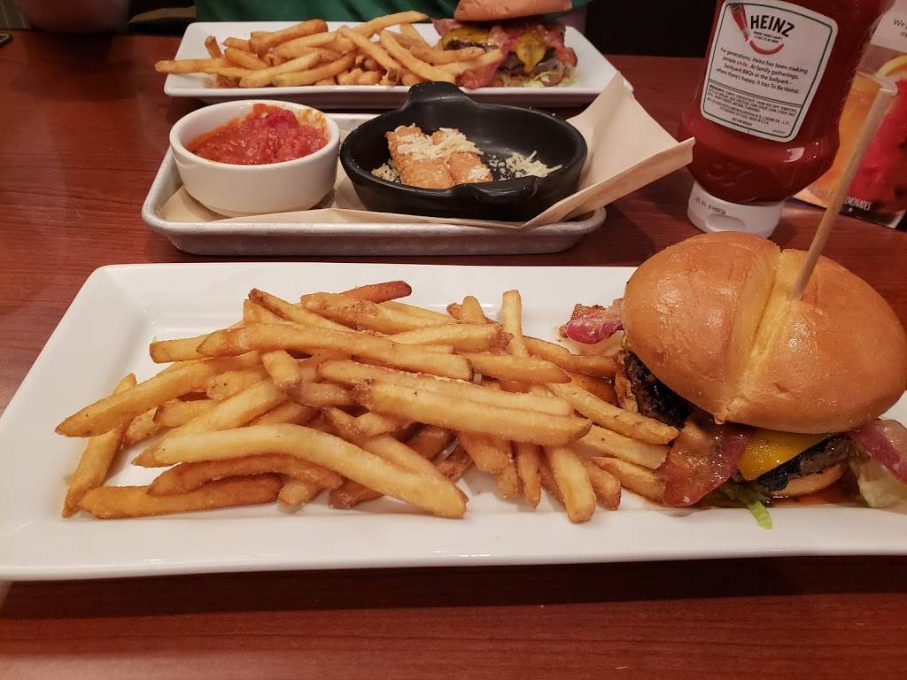 Ruby Tuesday | restaurant | 508 E Emory Rd, Powell, TN 37849, USA | 8659389102 OR +1 865-938-9102