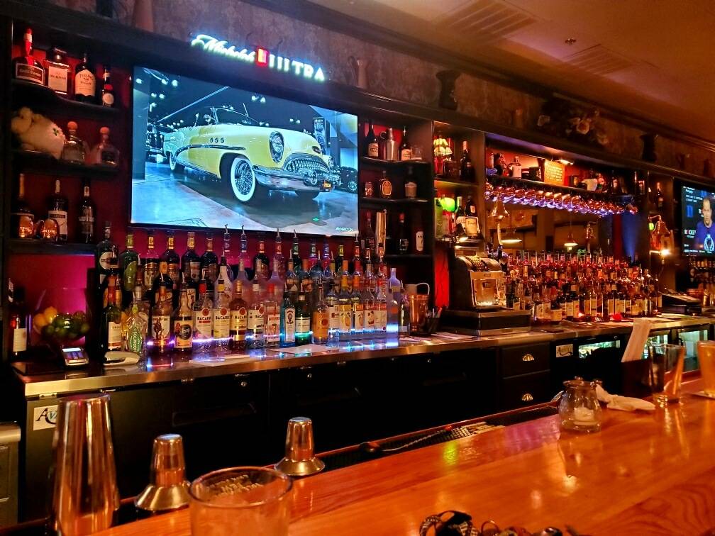 Sally O’Brien’s | restaurant | 119 E Merritt Ave, Merritt Island, FL 32953, USA | 3218480666 OR +1 321-848-0666