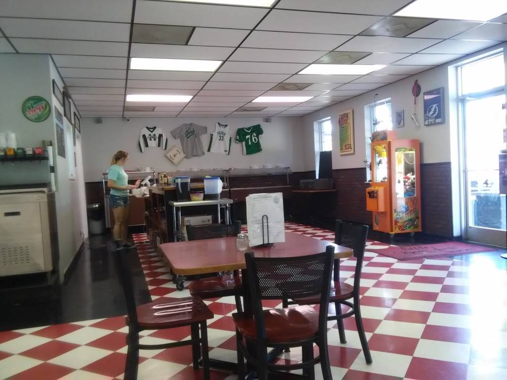 Toasted Dough Neighborhood Pizzeria | restaurant | 6805 TN-13, Erin, TN 37061, USA | 9312895151 OR +1 931-289-5151