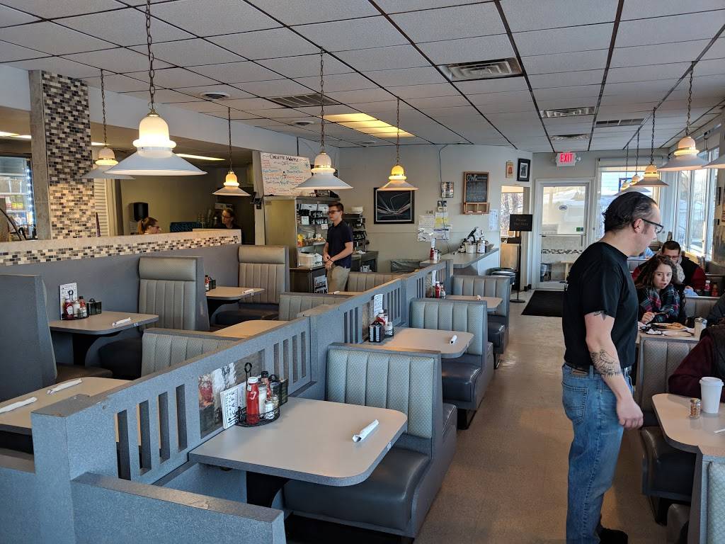 Omelette and Waffle Cafe | restaurant | 18900 Northville Rd, Northville, MI 48168, USA | 2485136130 OR +1 248-513-6130