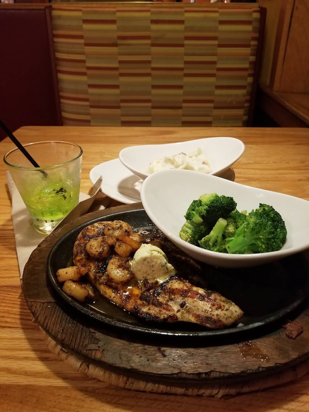 Applebees Grill + Bar | restaurant | 4132 Portsmouth Blvd, Chesapeake, VA 23321, USA | 7574657024 OR +1 757-465-7024