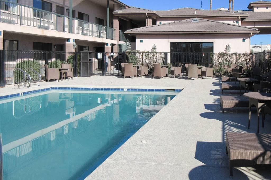 Quality Inn Glendale at Arrowhead Towne Center | restaurant | 7885 W Arrowhead Towne Center, Glendale, AZ 85308, USA | 6234122000 OR +1 623-412-2000