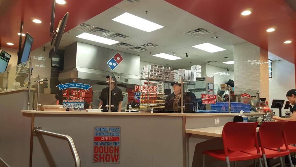 Dominos Pizza | meal delivery | 28 W 4th St, Cincinnati, OH 45202, USA | 5132414900 OR +1 513-241-4900