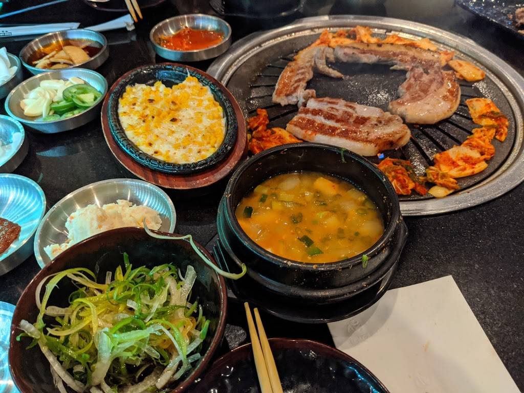 gogiville - VA | restaurant | 14101 St Germain Dr, Centreville, VA 20121, USA | 7035437344 OR +1 703-543-7344