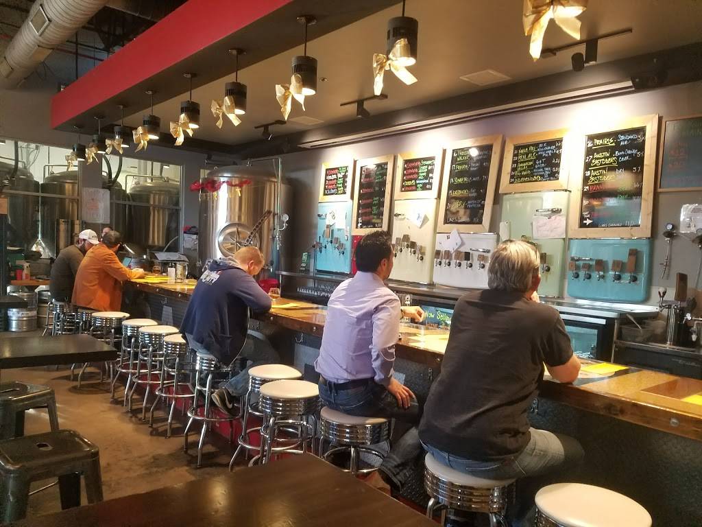 Braindead Brewing | restaurant | 2625 Main St, Dallas, TX 75226, USA | 2147490600 OR +1 214-749-0600