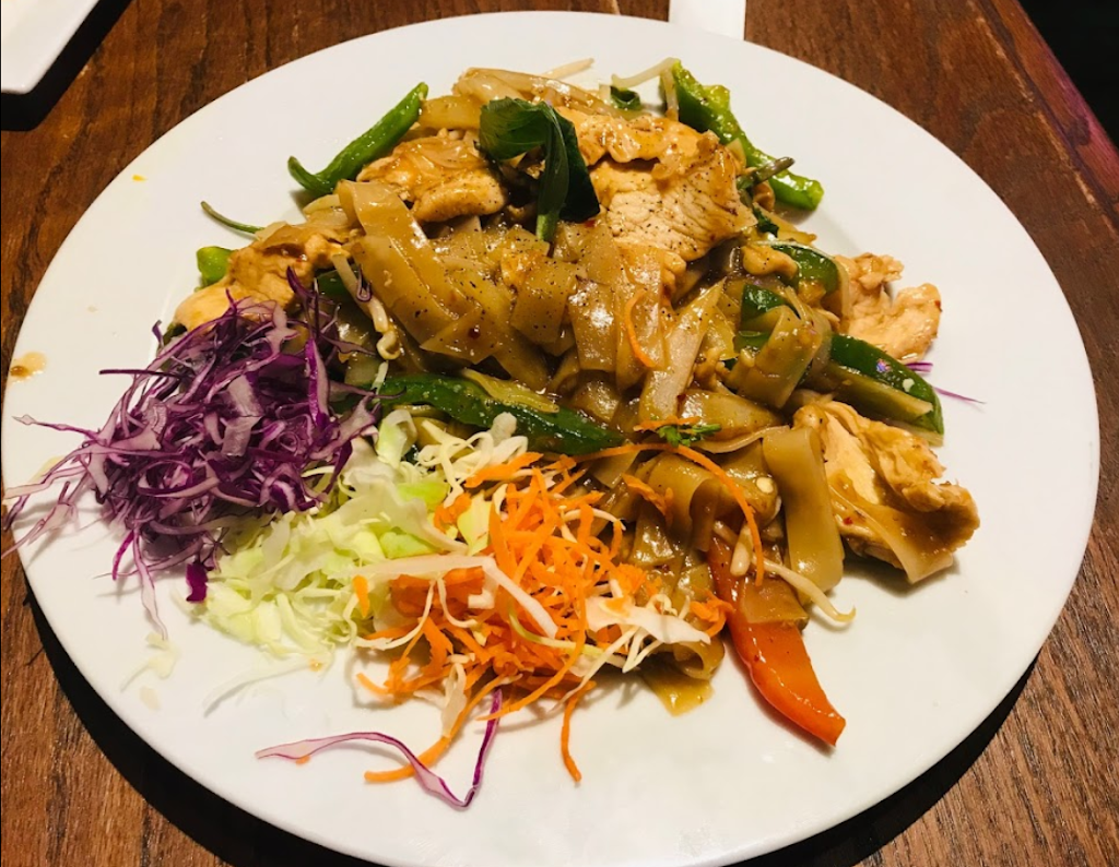 Bangkok Happy Bowl Thai Bistro and Sushi Bar | restaurant | 103.5 N Main St, Breckenridge, CO 80424, USA | 9705479998 OR +1 970-547-9998