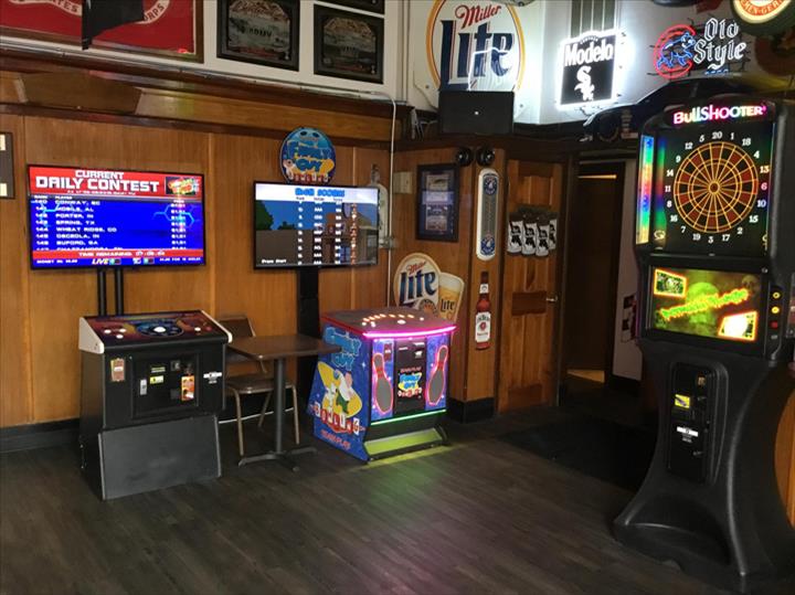 Aurora Tap House | night club | 134 W Downer Pl, Aurora, IL 60506, USA | 6308929220 OR +1 630-892-9220