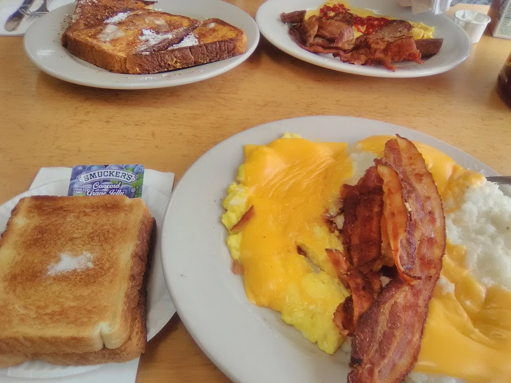 Crown Diner | restaurant | 79 E 161 St, Bronx, NY 10451, USA | 7185380309 OR +1 718-538-0309