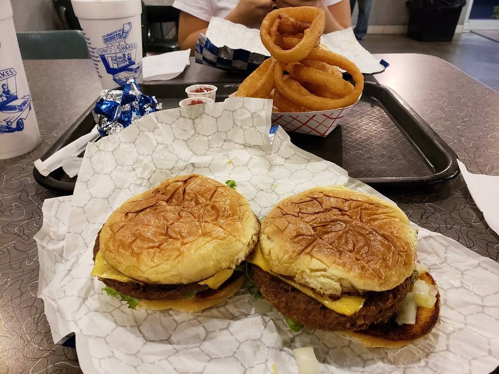 Barnetts Dairyette | restaurant | 111 W Tulsa St, Siloam Springs, AR 72761, USA | 4795243211 OR +1 479-524-3211