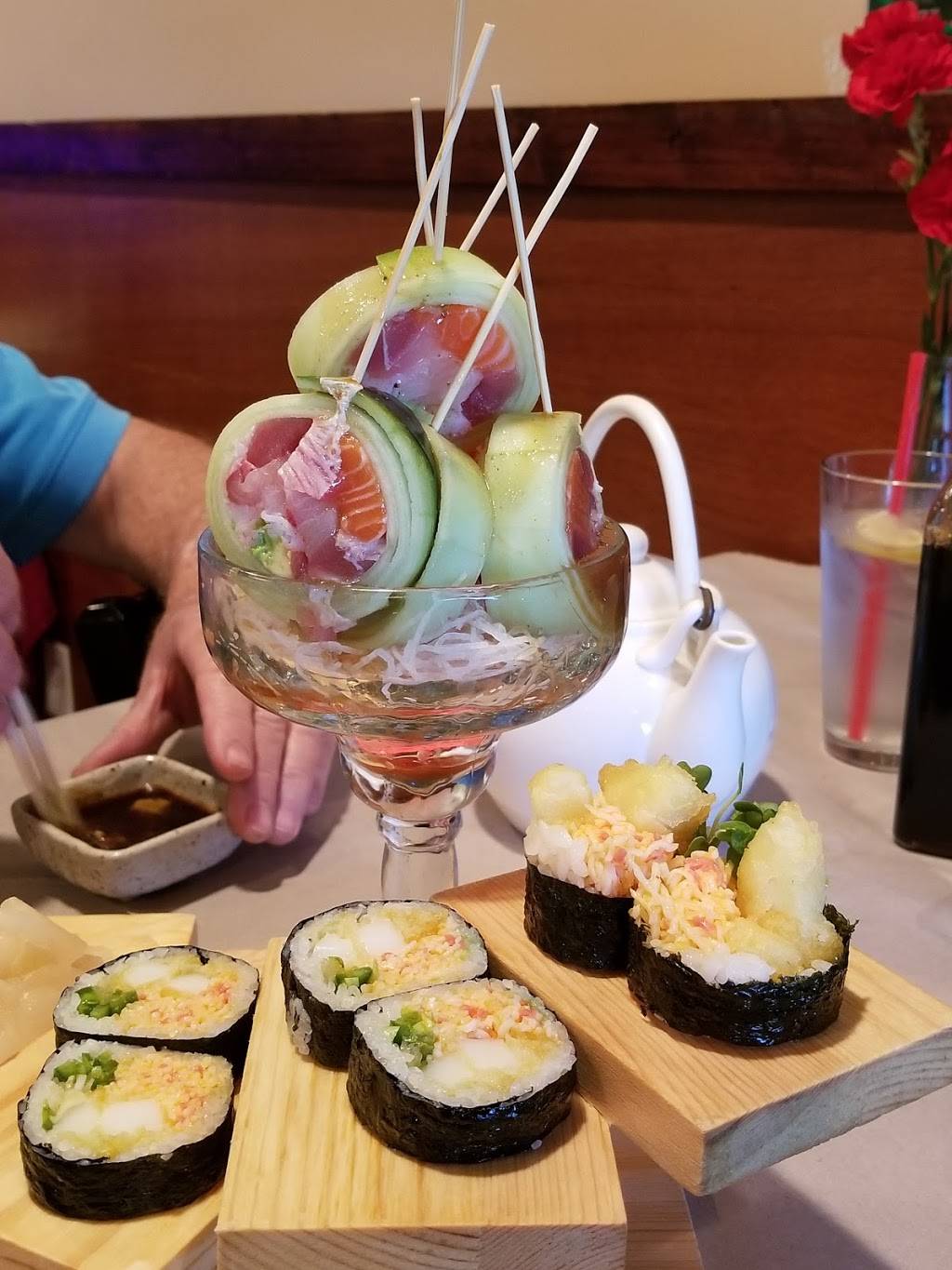 Hana Sushi | restaurant | 749 Jamacha Road, El Cajon, CA 92019, USA | 6193281583 OR +1 619-328-1583