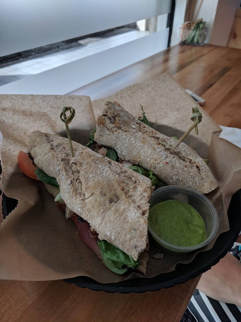 Delirio Fresh Co Express | restaurant | 7299 NW 36th St, Miami, FL 33166, USA | 3054775195 OR +1 305-477-5195