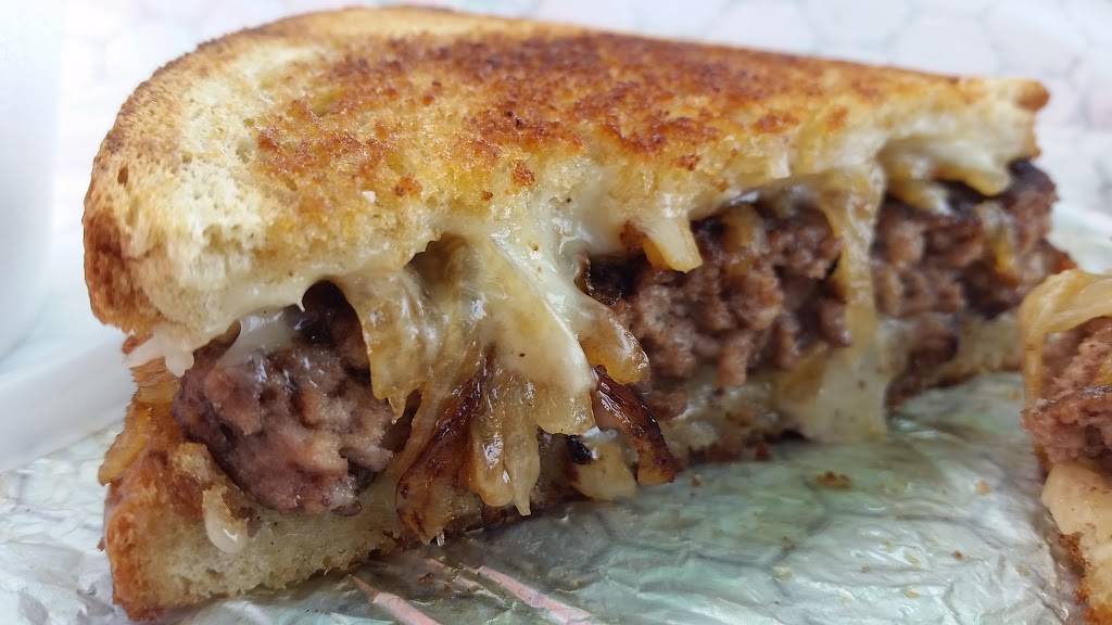 Big Mikes | restaurant | 120 N Pine St, Gloversville, NY 12078, USA | 5187253647 OR +1 518-725-3647