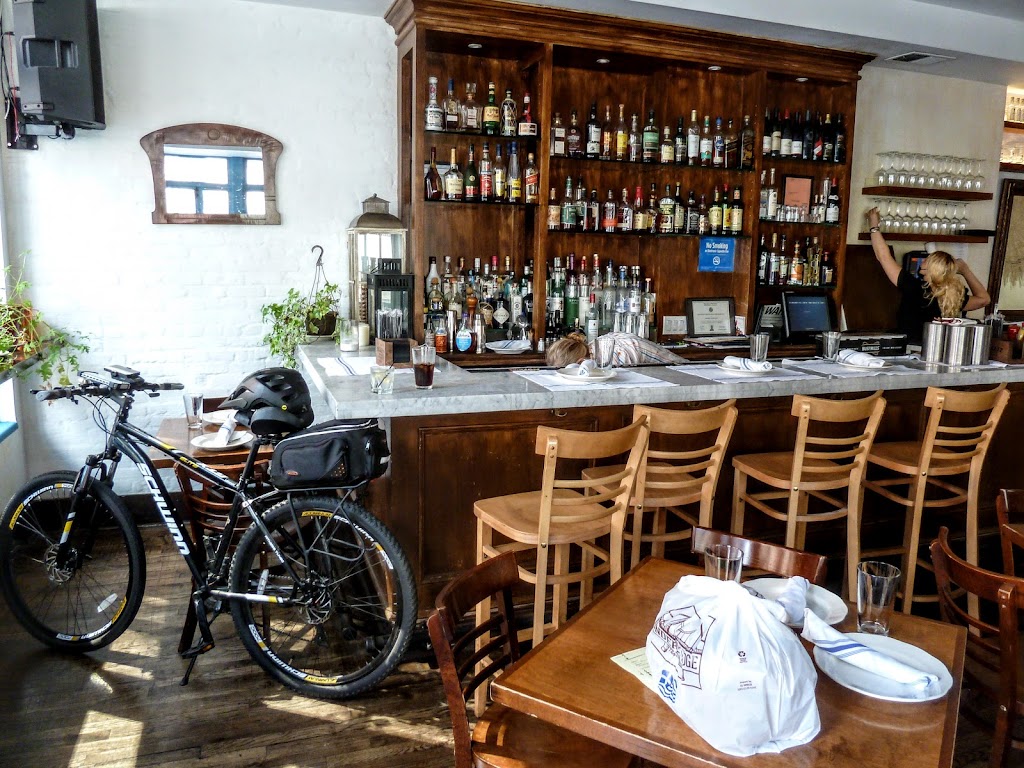 Under The Bridge | restaurant | 1079 1st Ave., New York, NY 10022, USA | 2125830695 OR +1 212-583-0695