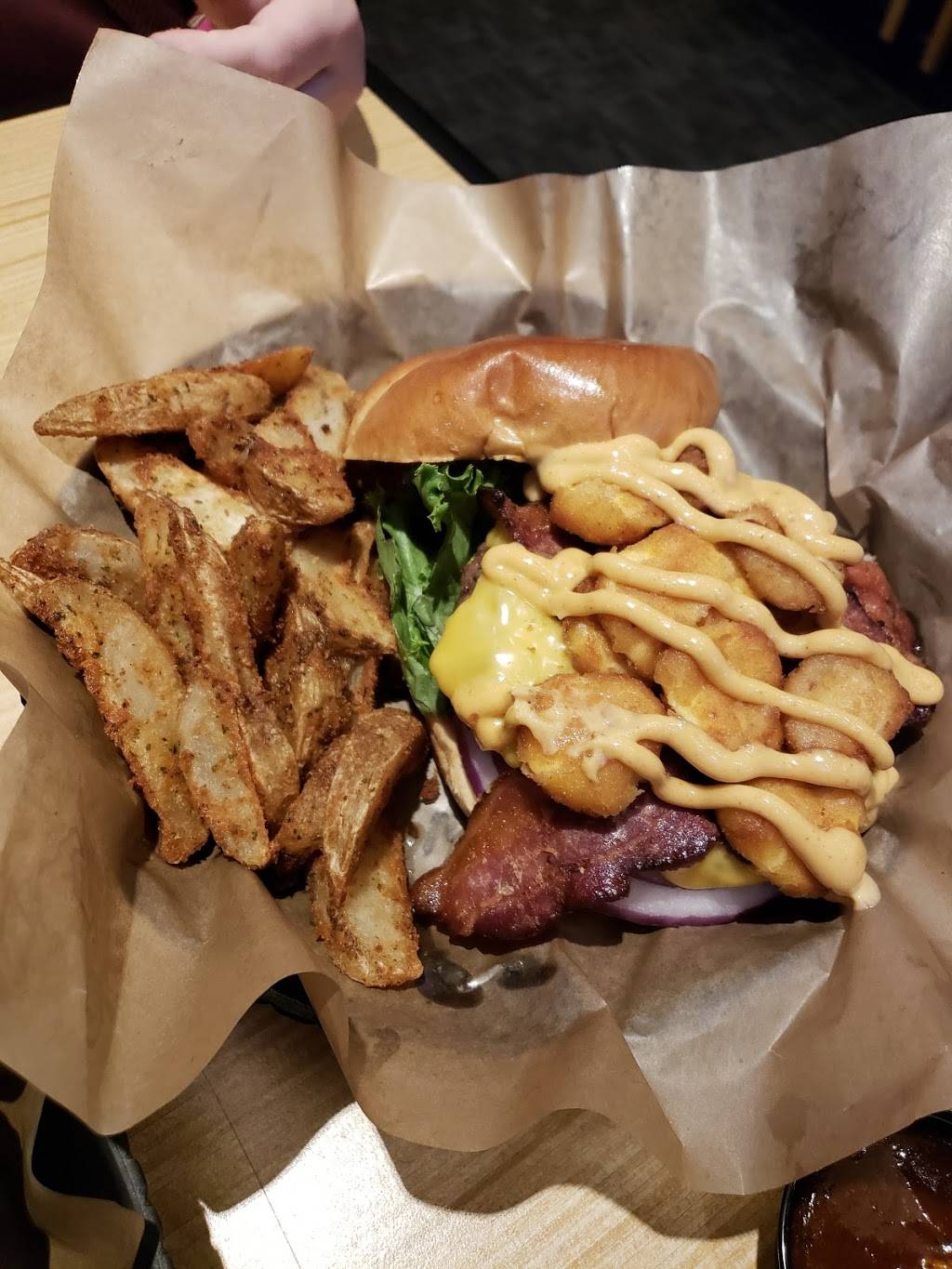 Buffalo Wild Wings | restaurant | 385 NY-25A, Miller Place, NY 11764, USA | 6314730282 OR +1 631-473-0282