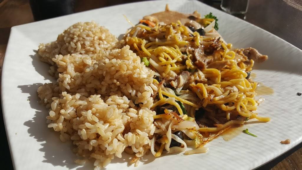 Hot Iron | restaurant | 15012 N Kelsey St, Monroe, WA 98272, USA | 3608638393 OR +1 360-863-8393