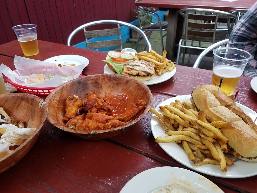 Wingbar | restaurant | 275 Smith St, Brooklyn, NY 11231, USA | 7182372728 OR +1 718-237-2728