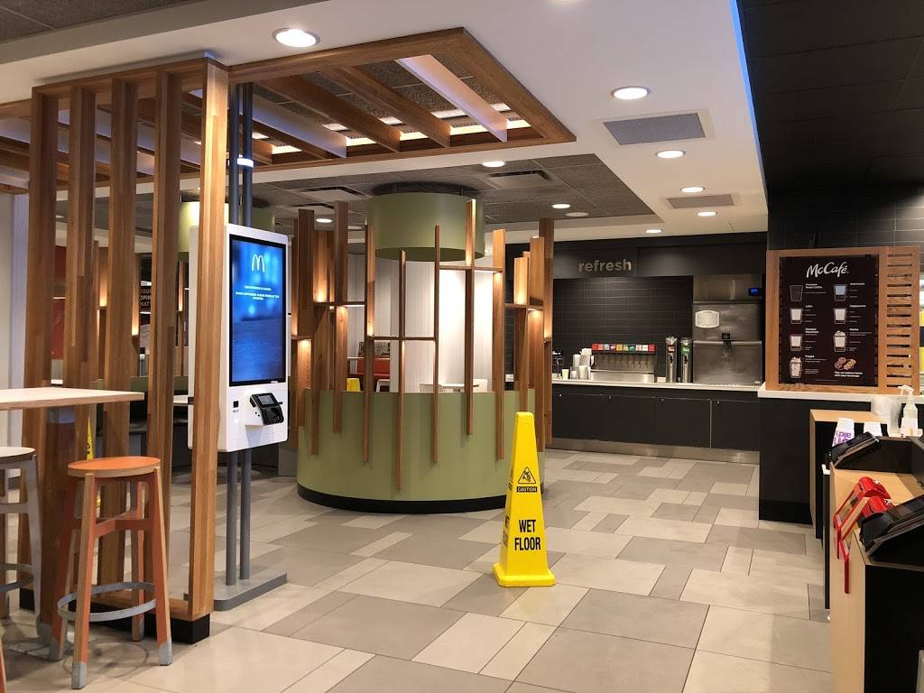 McDonalds | cafe | 804 S Riverside Dr, Iowa City, IA 52240, USA | 3193381846 OR +1 319-338-1846