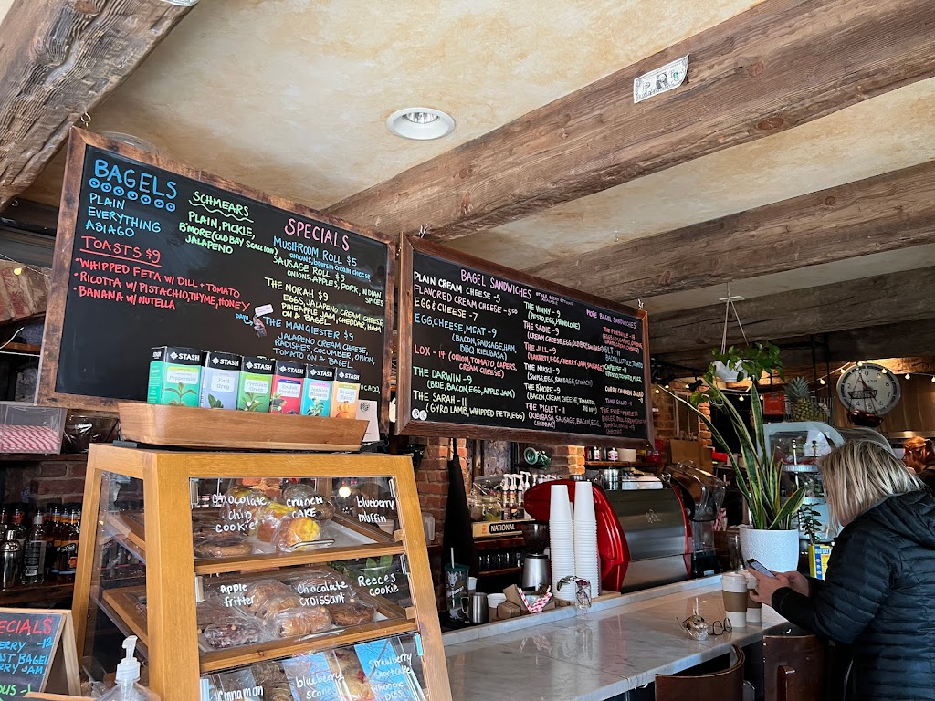 Mindpub Cafe | restaurant | 554 E Fort Ave, Baltimore, MD 21230, USA | 6673541508 OR +1 667-354-1508