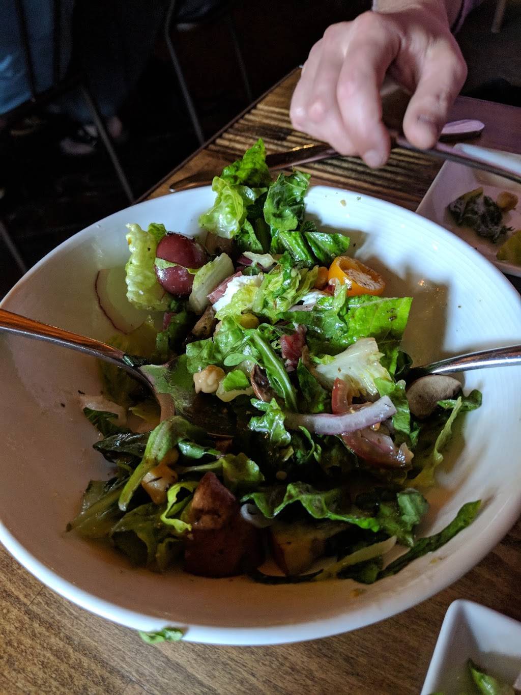 Eduardos Enoteca | meal delivery | 1212 N Dearborn St, Chicago, IL 60610, USA | 3123374490 OR +1 312-337-4490