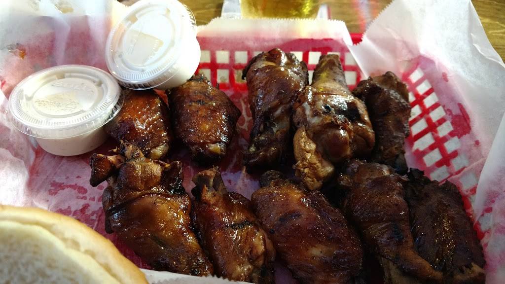 Praters Bar-B-Que & Catering | restaurant | 620 Woodbury Hwy, Manchester, TN 37355, USA | 9319545377 OR +1 931-954-5377