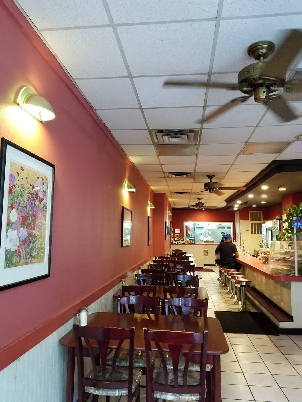 Cambridge Restaurant | restaurant | 505 Avenue of the States, Chester, PA 19013, USA | 6108748313 OR +1 610-874-8313