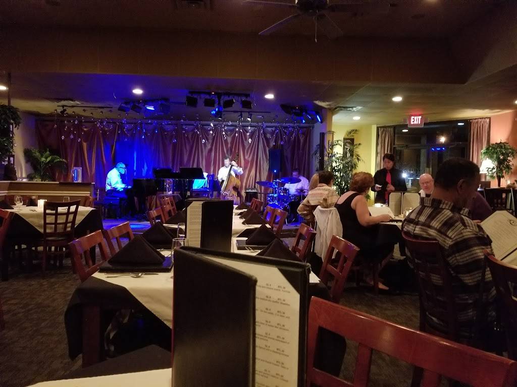 JDs Bistro & Grille | restaurant | 1951 Tamiami Trail, Port Charlotte, FL 33948, USA | 9412550994 OR +1 941-255-0994