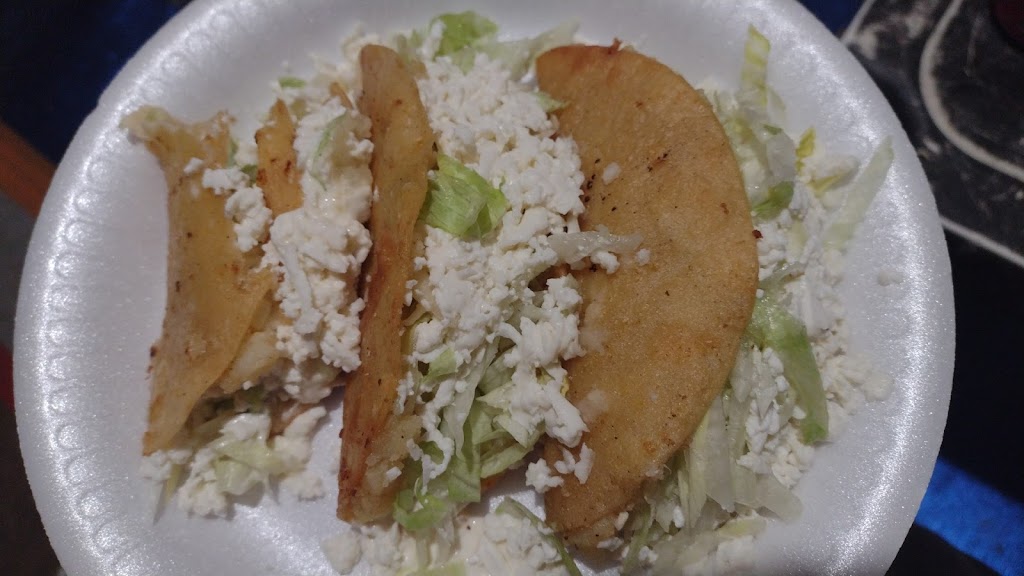 Glorias Tacos | restaurant | 22981 Old Elsinore Rd, Perris, CA 92570, USA | 9513222553 OR +1 951-322-2553