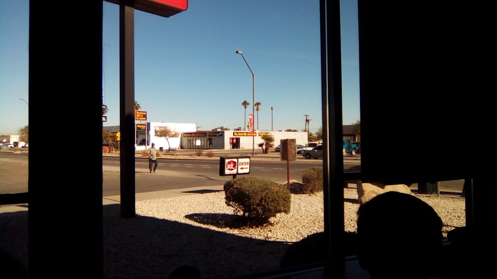 Jack in the Box | restaurant | 606 Main St, San Luis, AZ 85349, USA | 9286272276 OR +1 928-627-2276